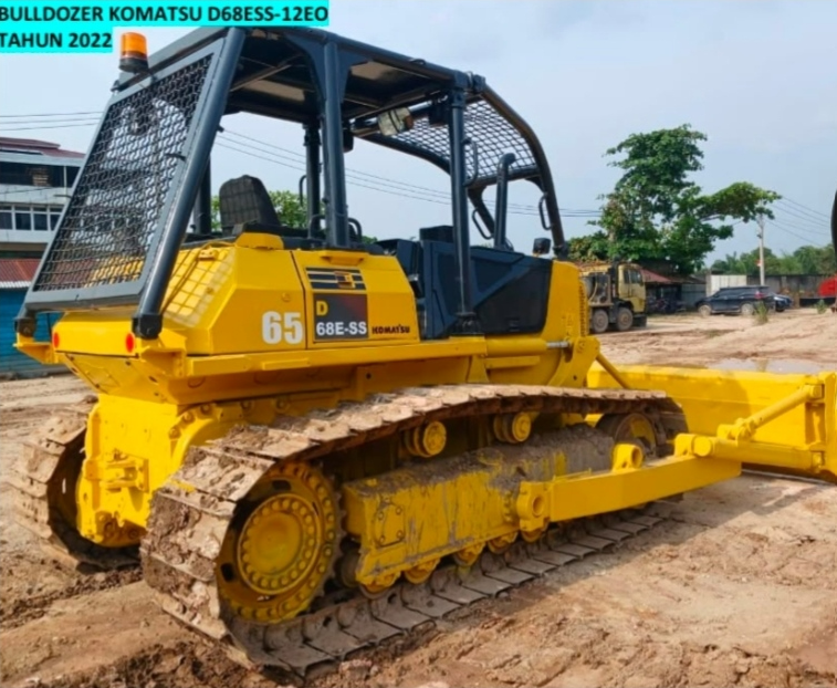 Bulldozer Komatsu D68ESS-12EO